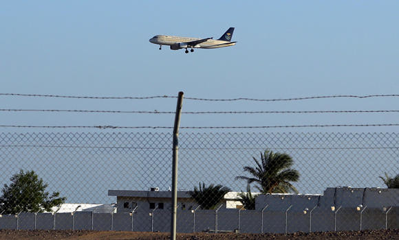 King orders resumption of Sharm flights