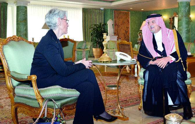 Riyadh briefed on Geneva talks